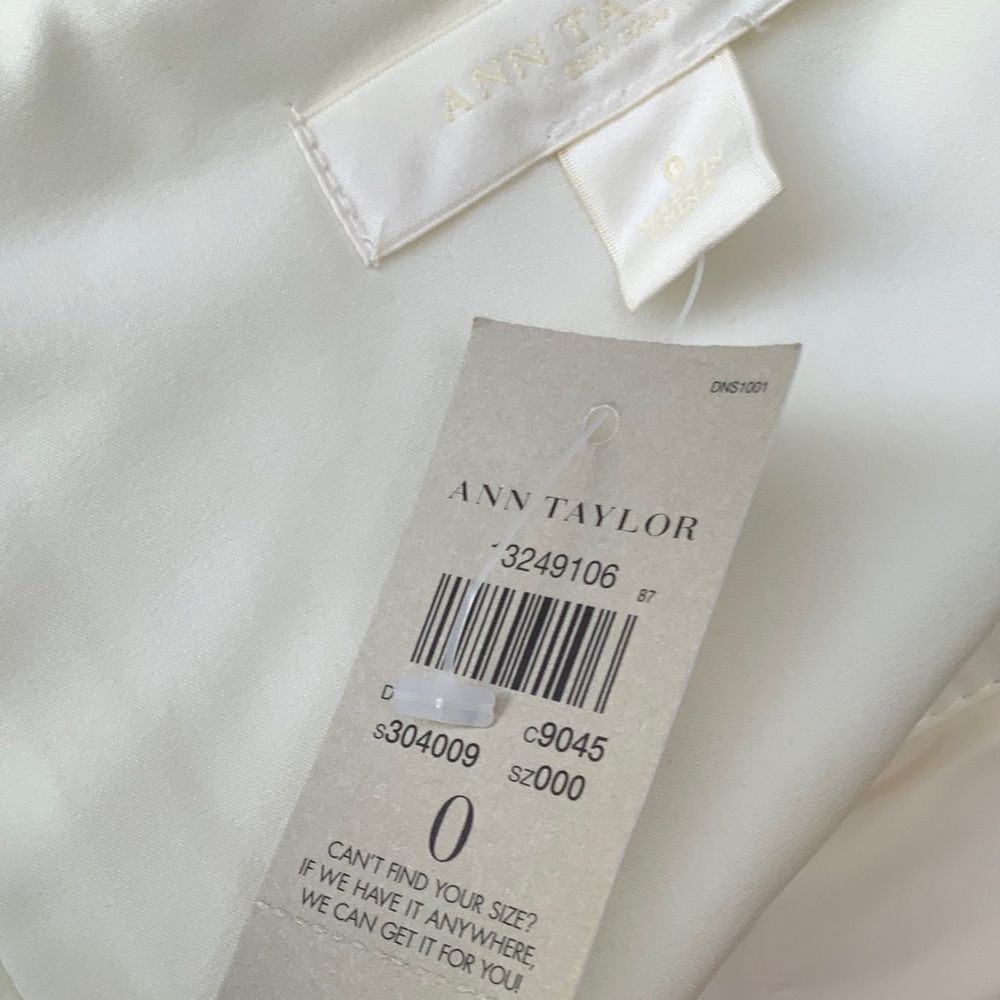 NWT $1500 Ann Taylor | Mermaid |Wedding Dress W/ Ruffled Tiers & Layers - Picture 11 of 16